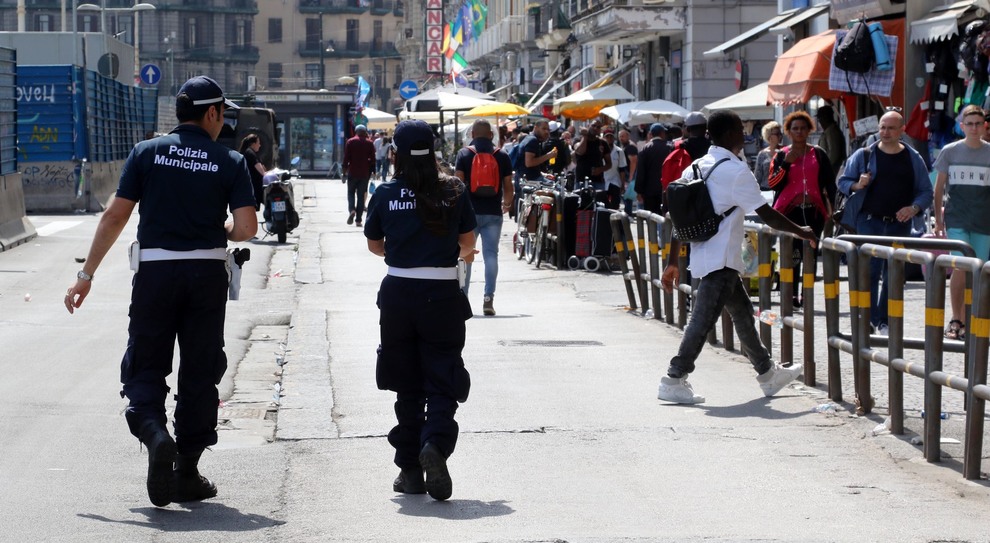 Proroga 147 contratti a Tempo determinato Polizia Municipale di Napoli